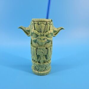 Star Wars Yoda Geeki Tikis Plastic Tumbler Green Tiki Mug with Lid and Straw